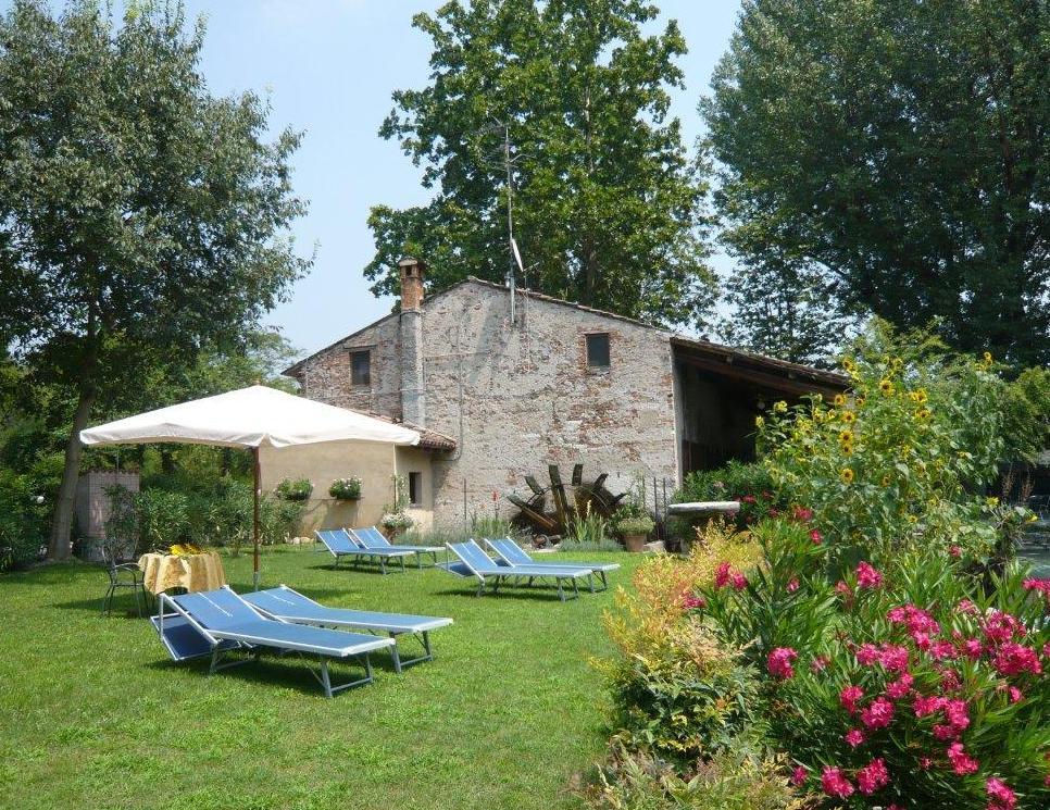 Agriturismo Villa Dei Mulini 볼타 만토바나 외부 사진