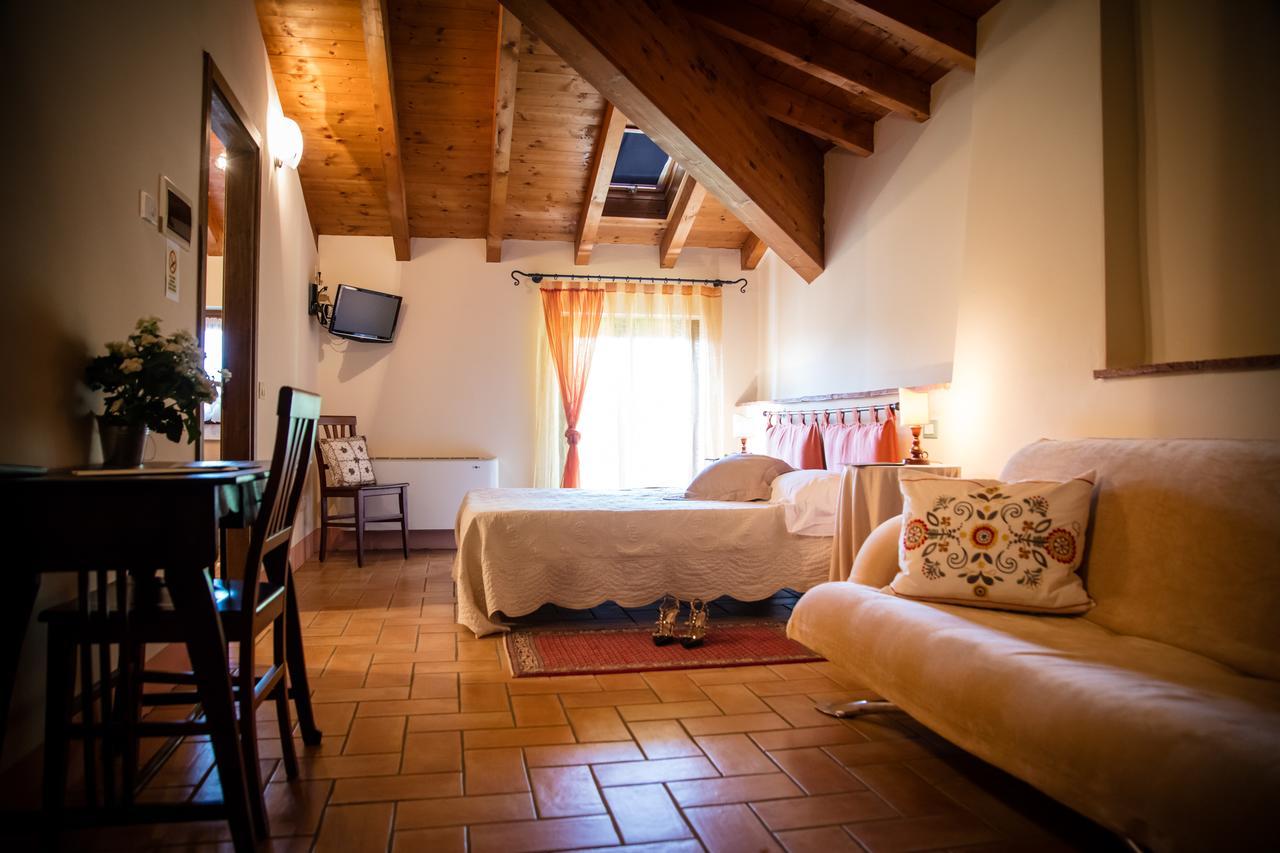 Agriturismo Villa Dei Mulini 볼타 만토바나 외부 사진